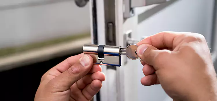 Emergency Locksmith for House Hicksville